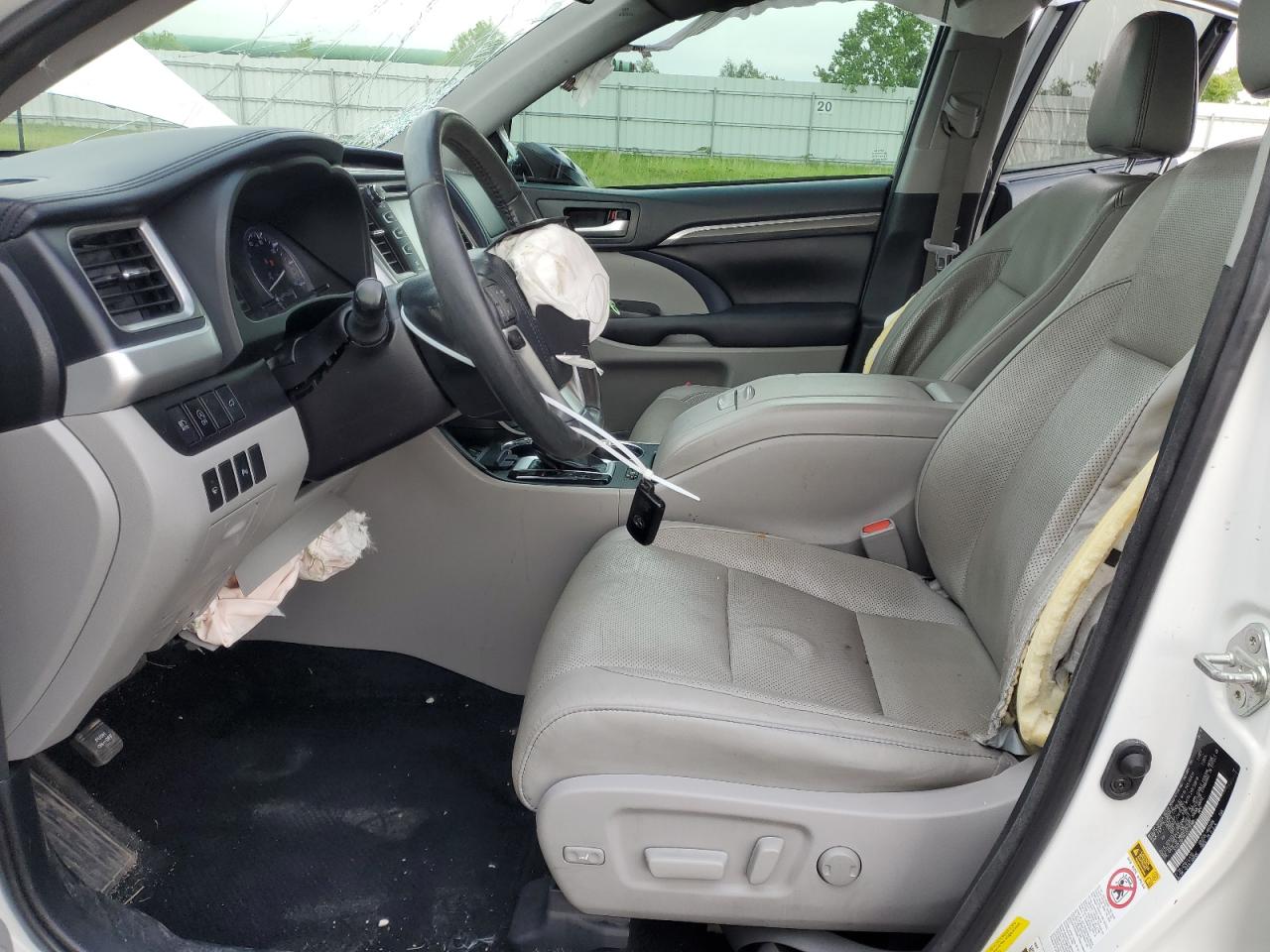 5TDYZRFHXJS279188 2018 Toyota Highlander Limited