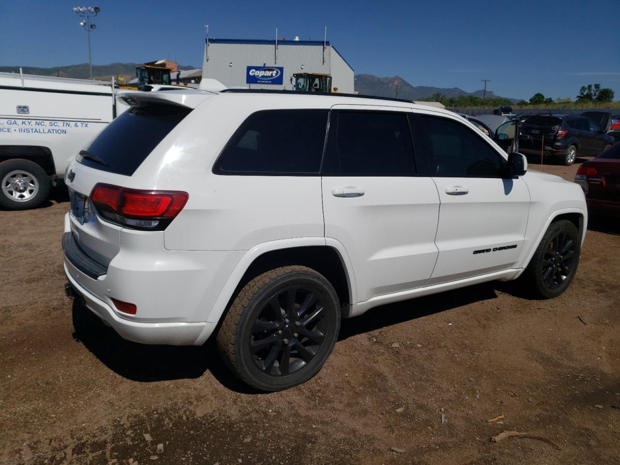 2017 Jeep Grand Cherokee Laredo vin: 1C4RJFAG2HC886674