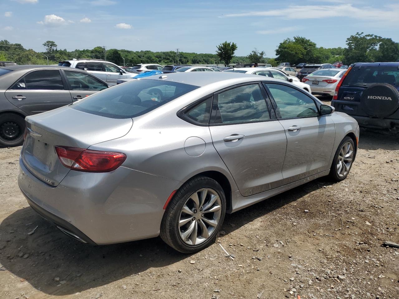 2015 Chrysler 200 S vin: 1C3CCCBB5FN619682