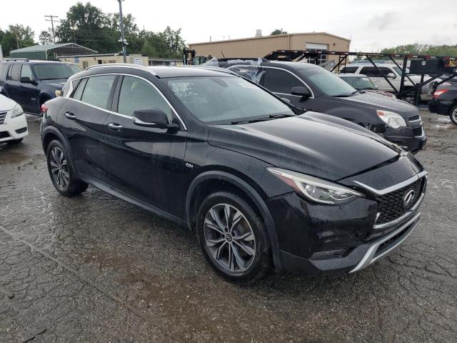 VIN SJKCH5CR4HA026004 2017 Infiniti QX30, Base no.4