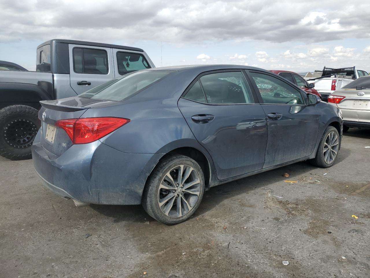 2018 Toyota Corolla L vin: 2T1BURHE3JC047127