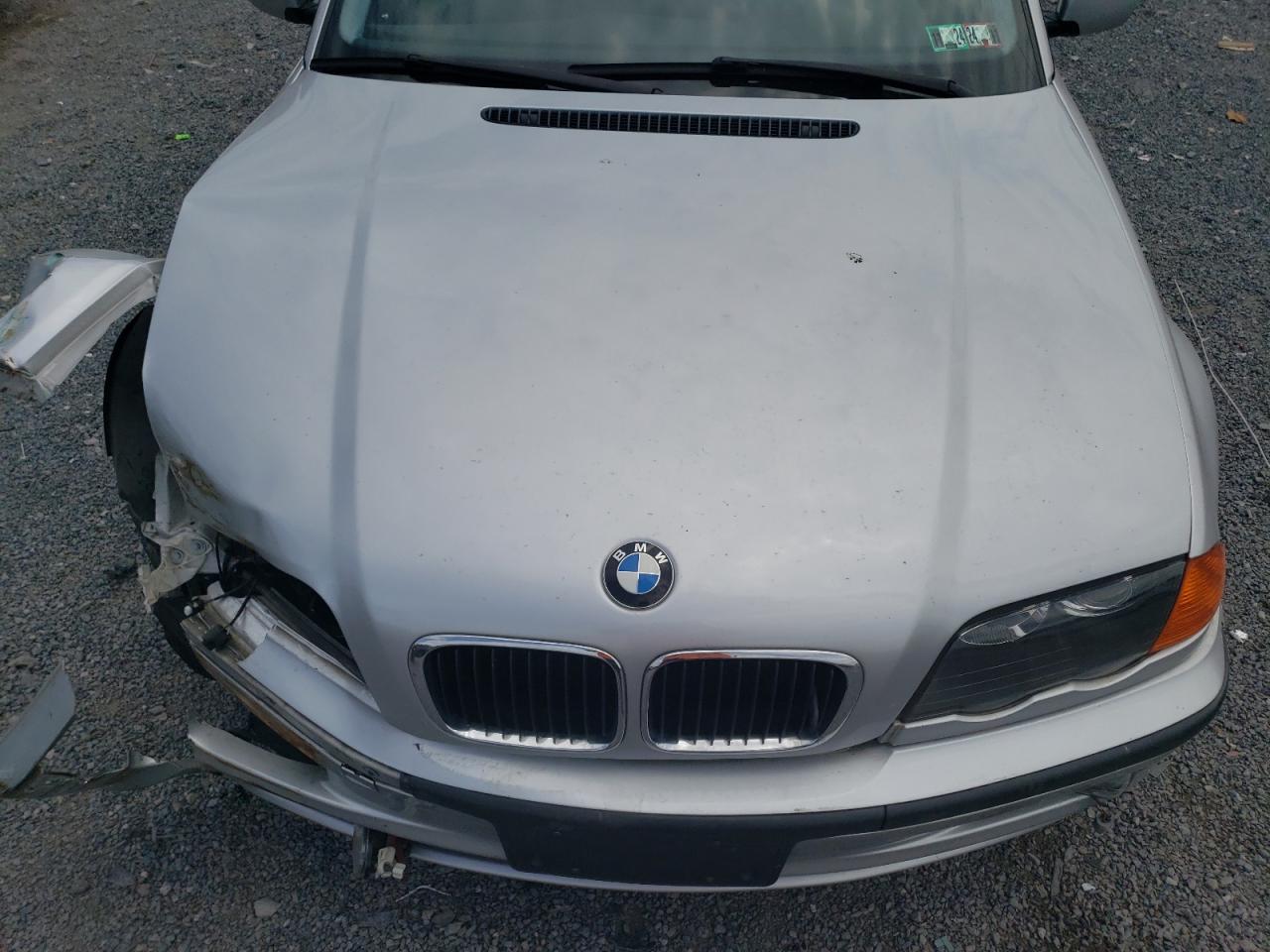 WBAAV33471FU94990 2001 BMW 325 I