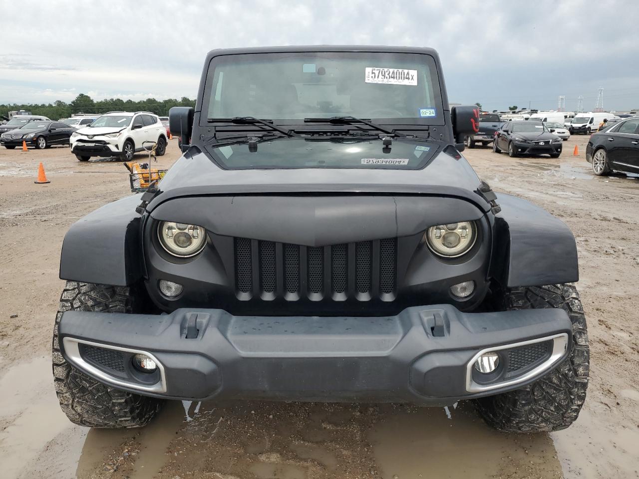 1C4HJWEG4FL551094 2015 Jeep Wrangler Unlimited Sahara