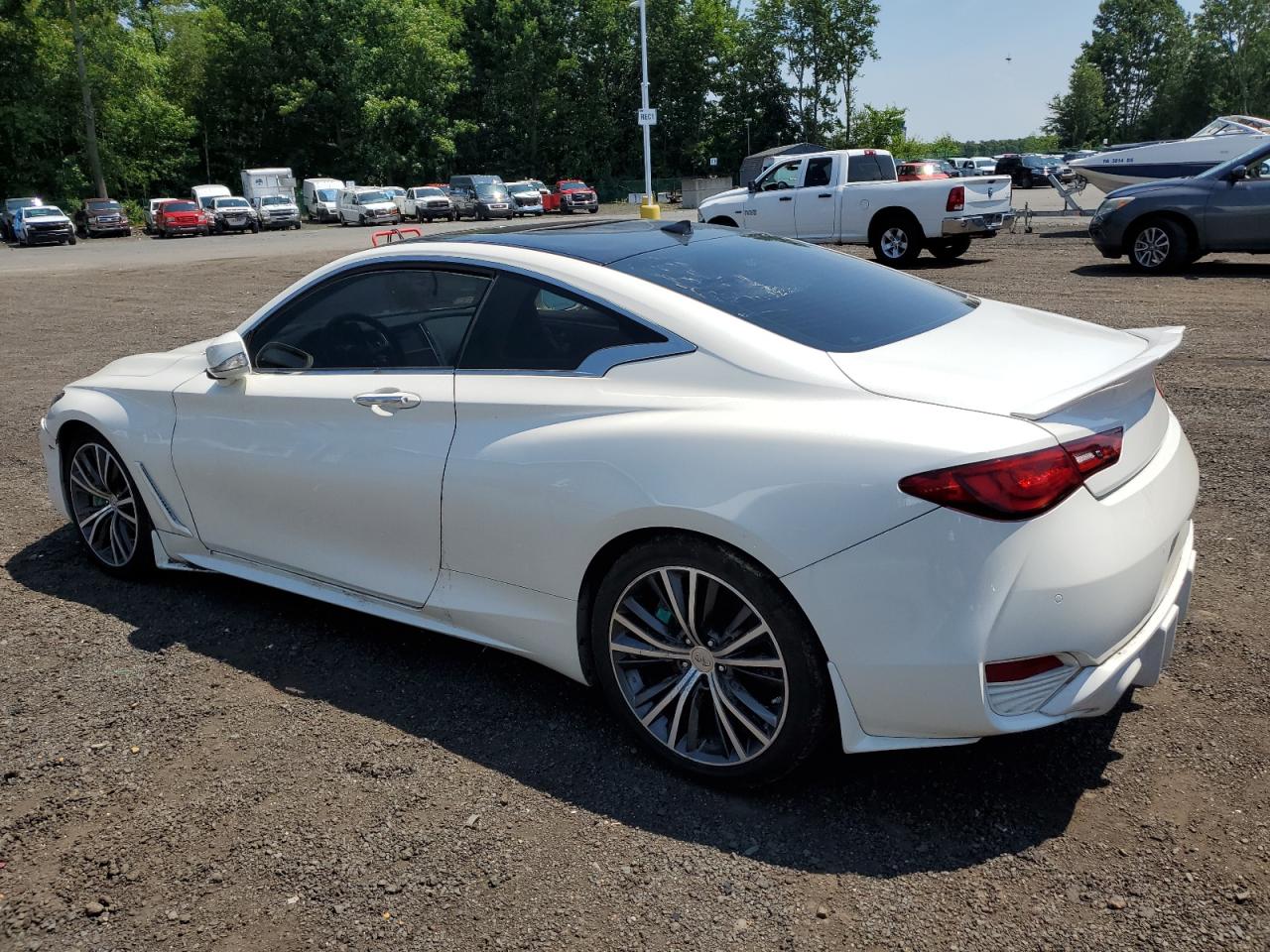 JN1EV7EL8JM392693 2018 Infiniti Q60 Luxe 300