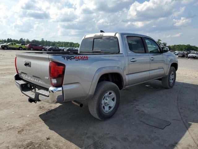 VIN 5TFAZ5CN4JX068048 2018 Toyota Tacoma, Double Cab no.3