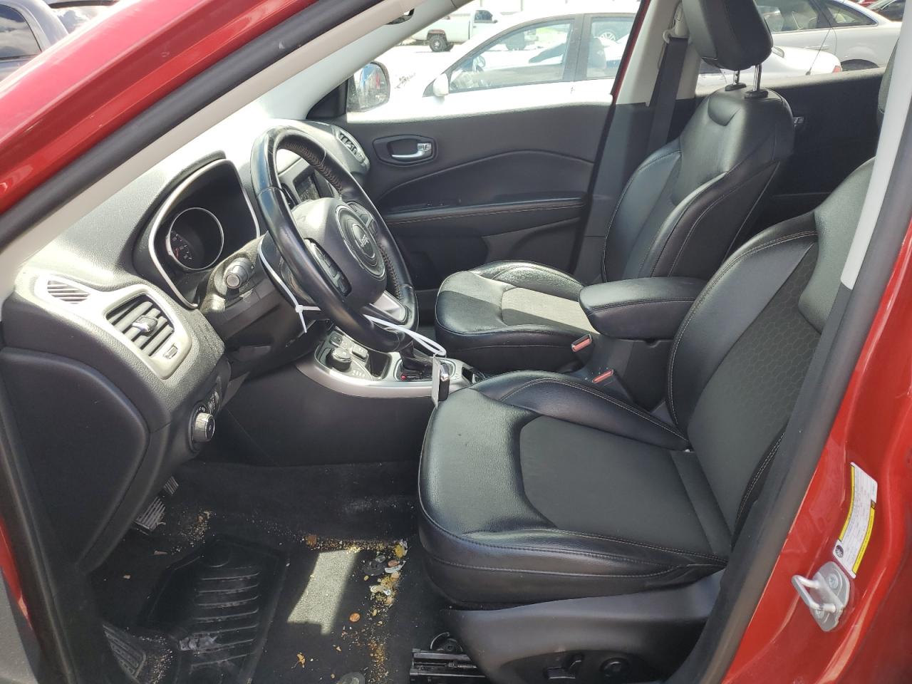 3C4NJDBB2JT180627 2018 Jeep Compass Latitude