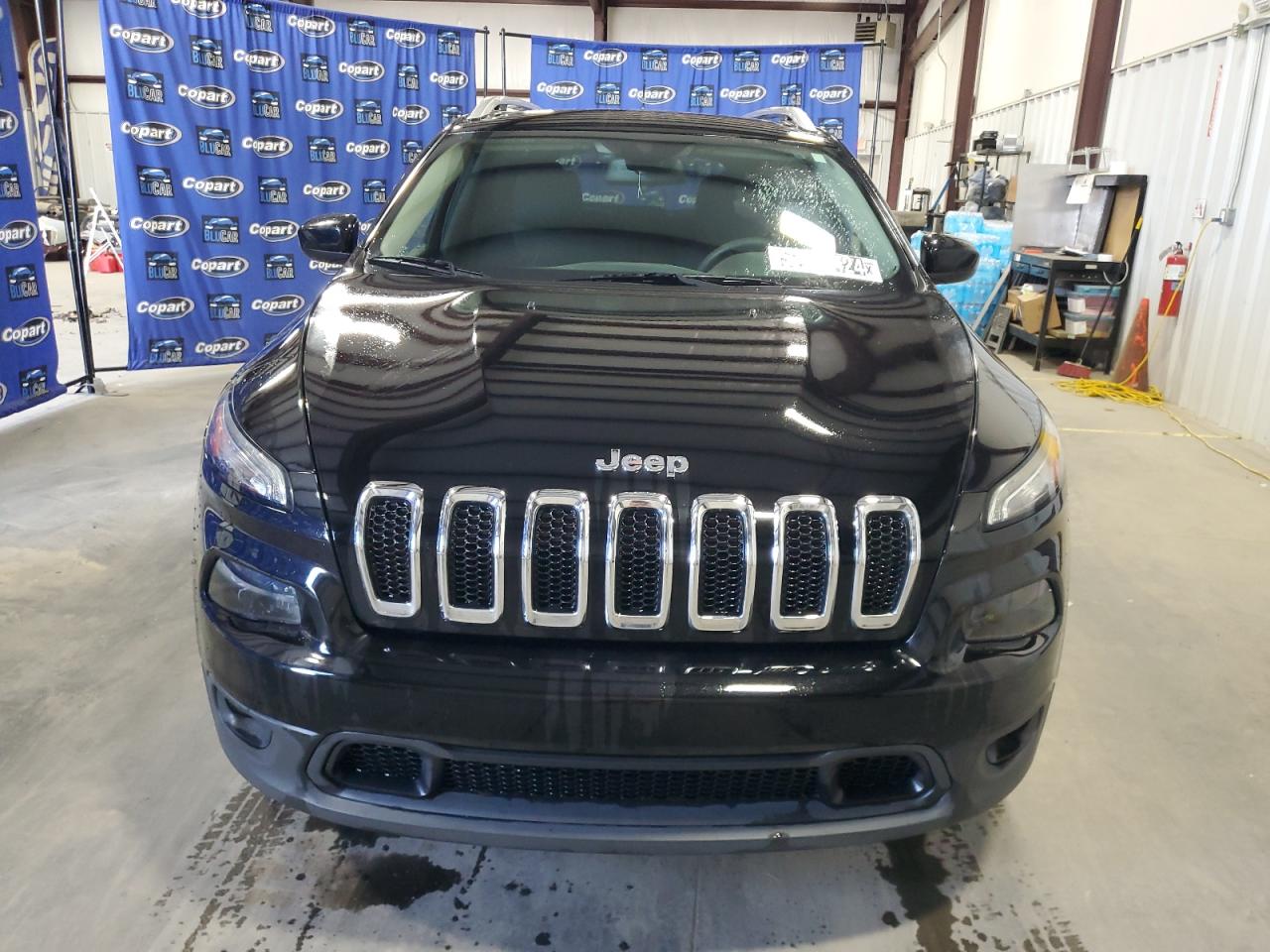 1C4PJLCB0HW518113 2017 Jeep Cherokee Latitude