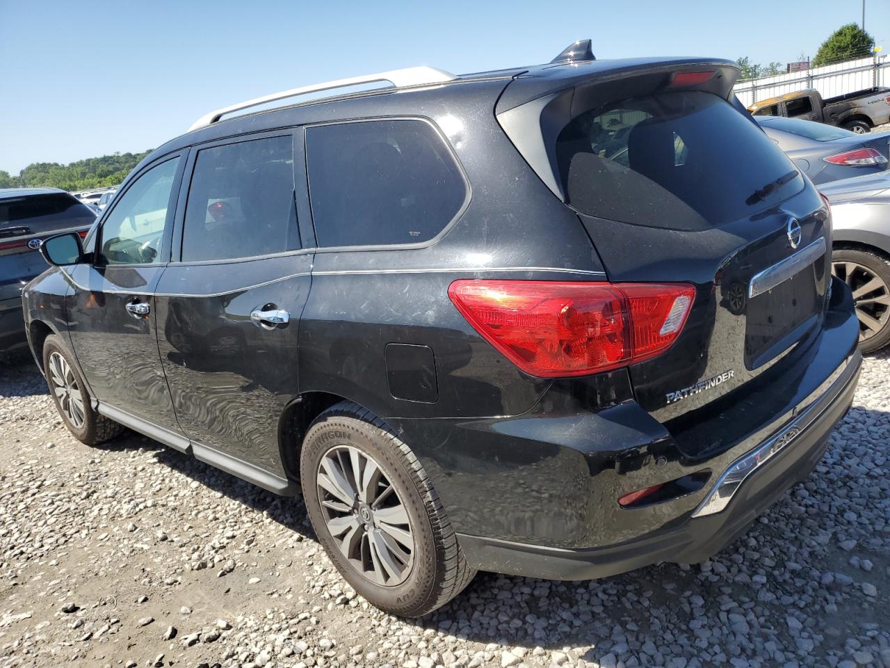 Lot #2650333929 2019 NISSAN PATHFINDER