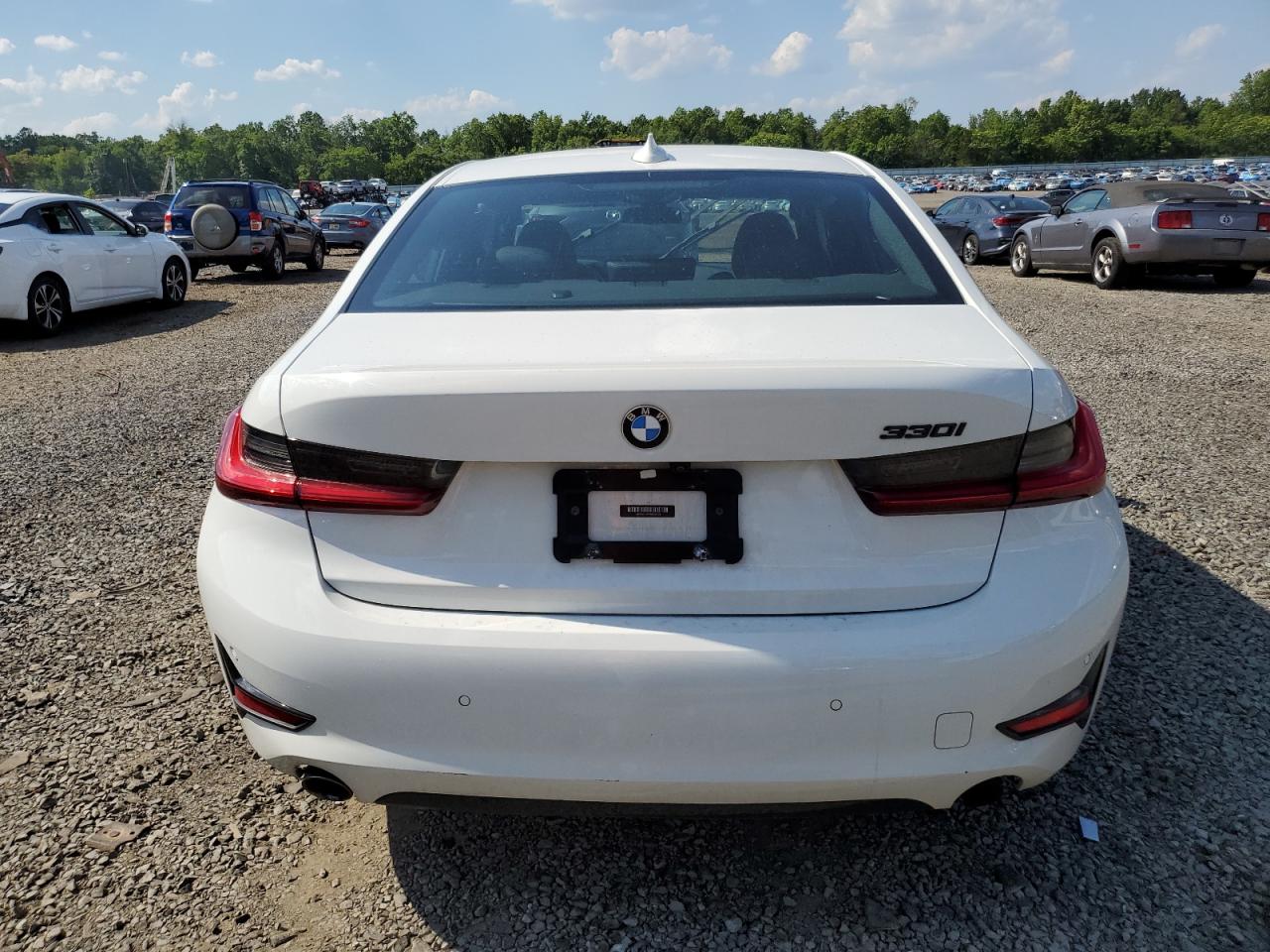 3MW5R7J01M8C02163 2021 BMW 330Xi
