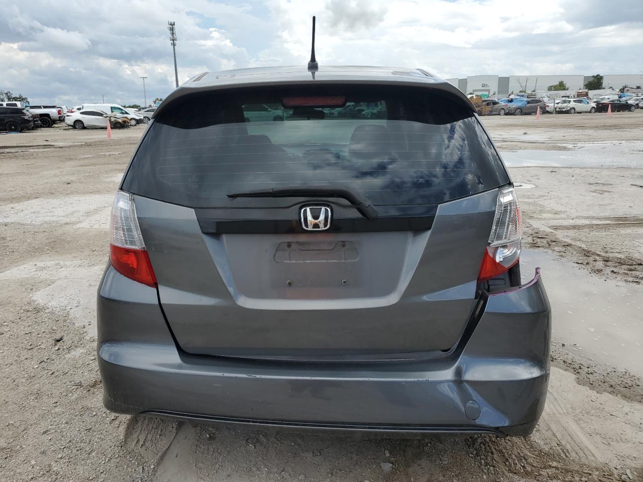 JHMGE8H57DC015628 2013 Honda Fit Sport