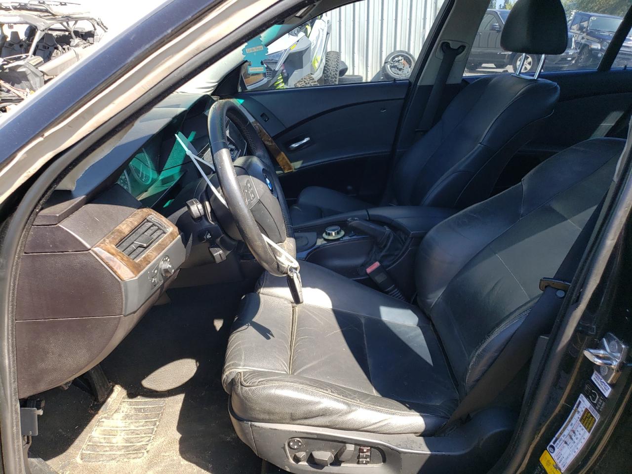 WBANE73586CM40995 2006 BMW 530 I