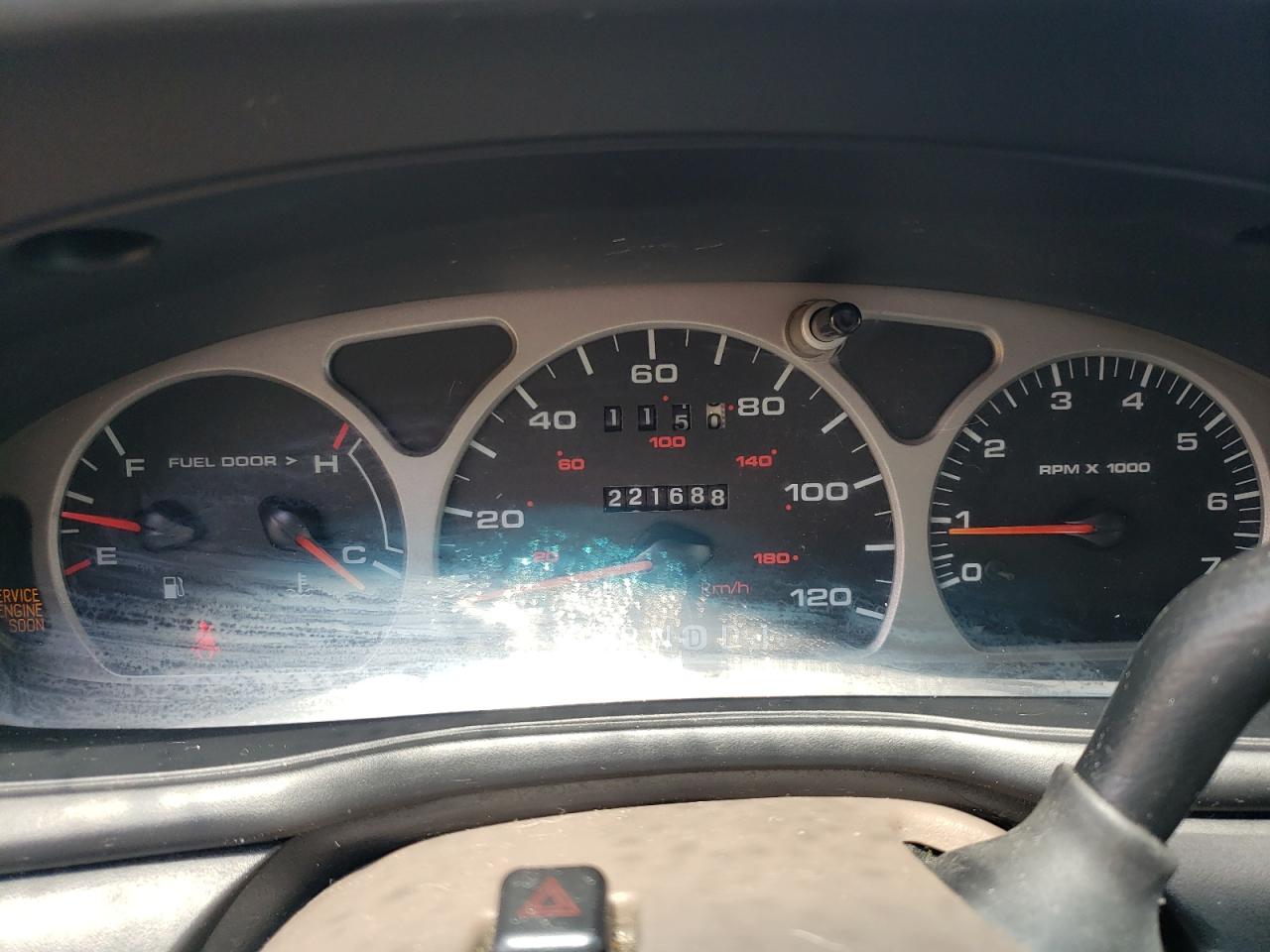 1FAFP58U8XG237921 1999 Ford Taurus Se