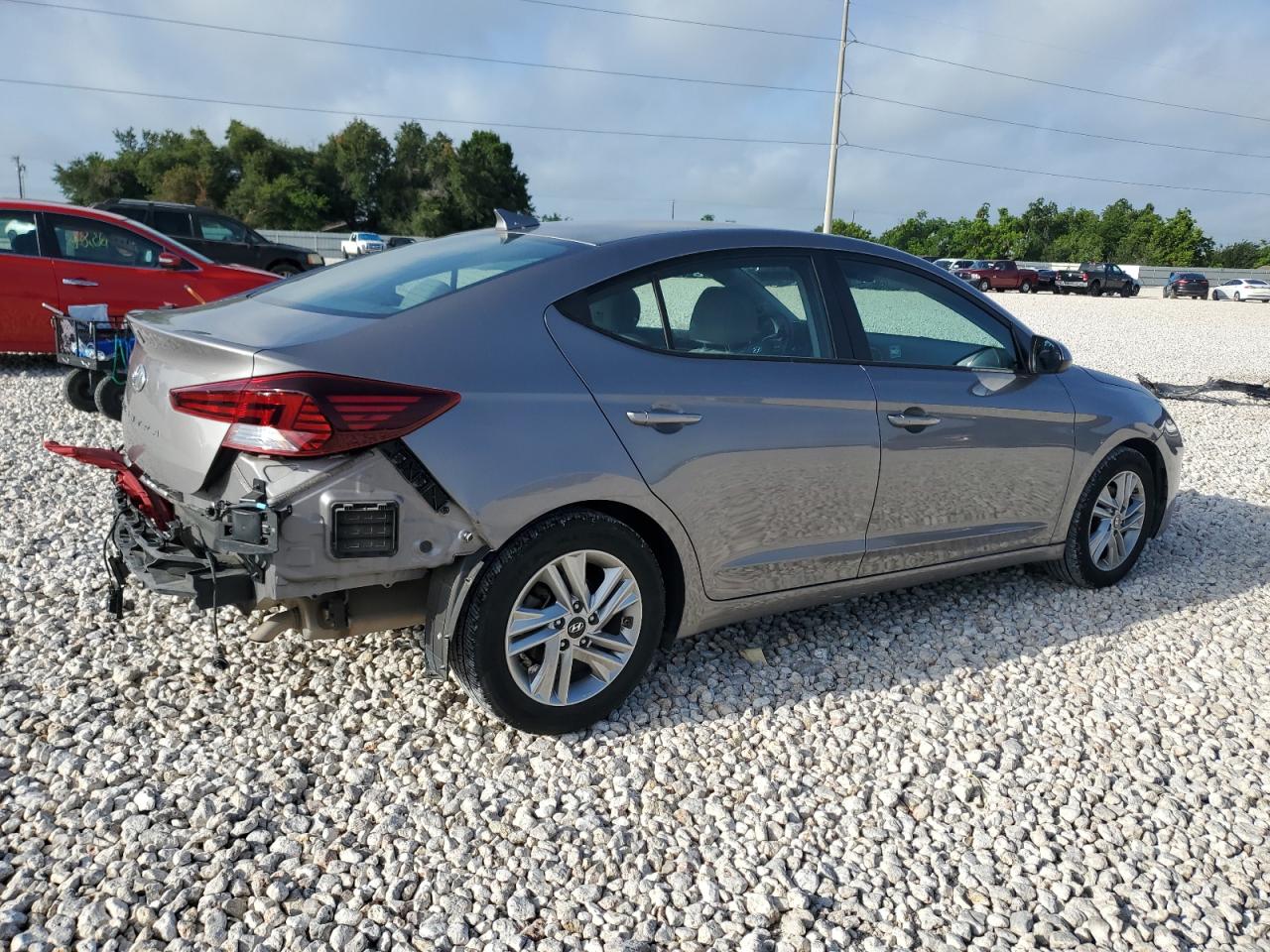 2020 Hyundai Elantra Sel vin: KMHD84LF4LU030709