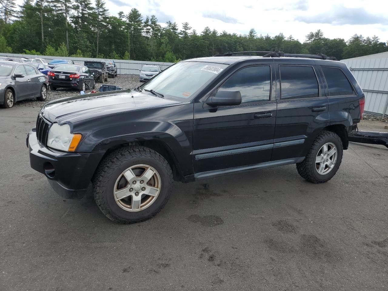 1J8GR48KX7C561857 2007 Jeep Grand Cherokee Laredo