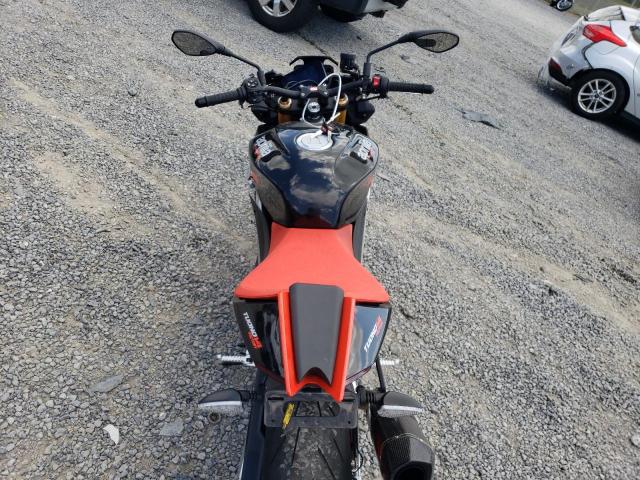 2021 APRILIA TUONO V4 F ZD4KZUB02MS000082