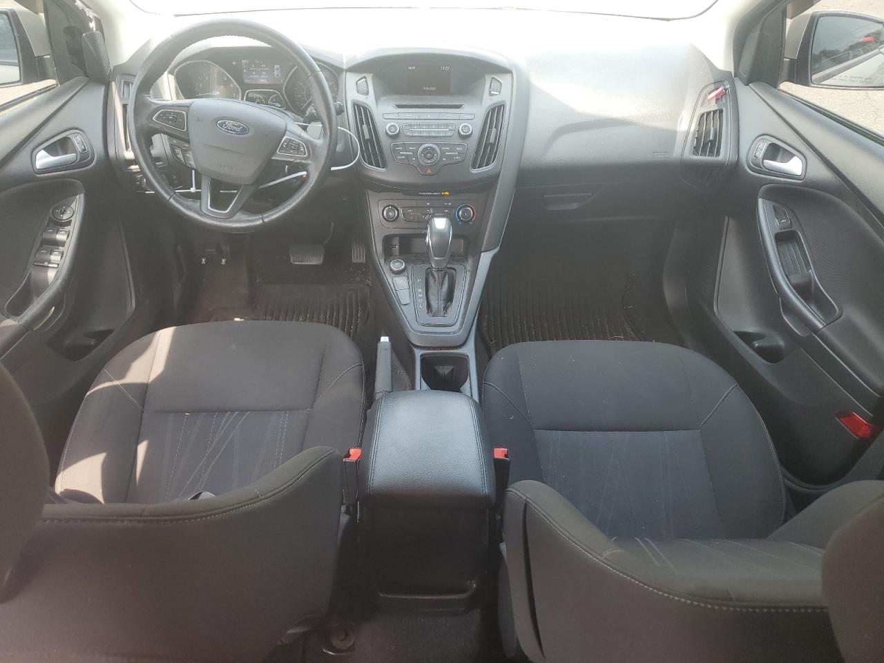 1FADP3K25FL320246 2015 Ford Focus Se