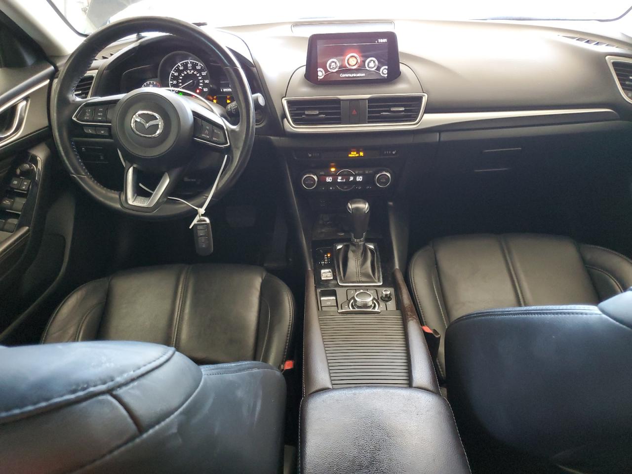 3MZBN1V38JM192766 2018 Mazda 3 Touring