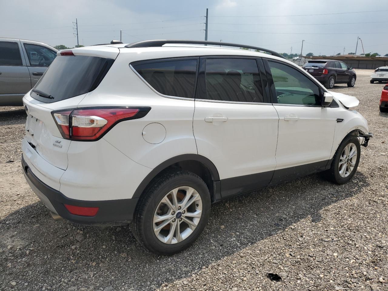 1FMCU0GD1JUB60226 2018 Ford Escape Se