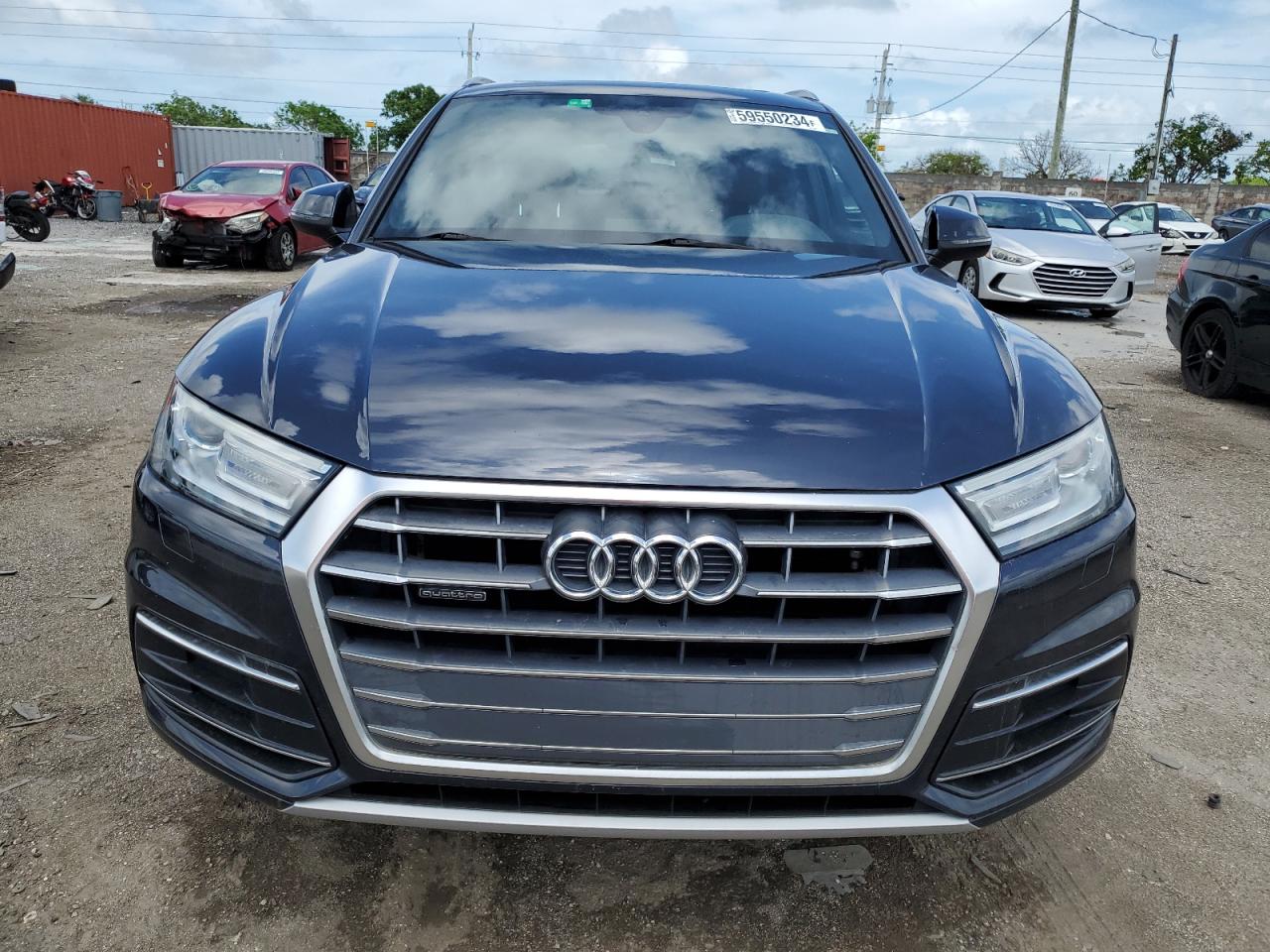 WA1ANAFY8K2042555 2019 Audi Q5 Premium