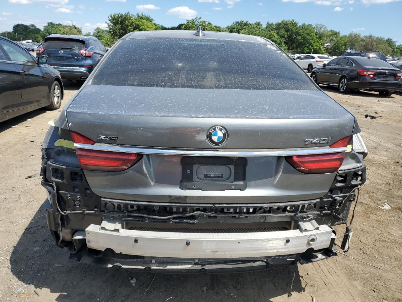 WBA7E4C57HGU99698 2017 BMW 740 Xi