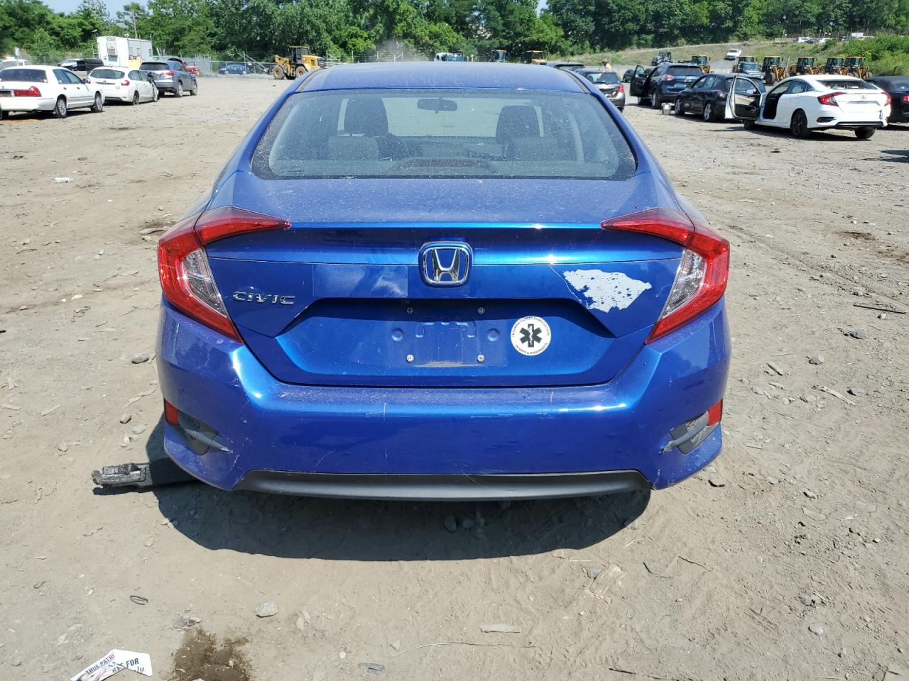 2HGFC2F63JH589519 2018 Honda Civic Lx