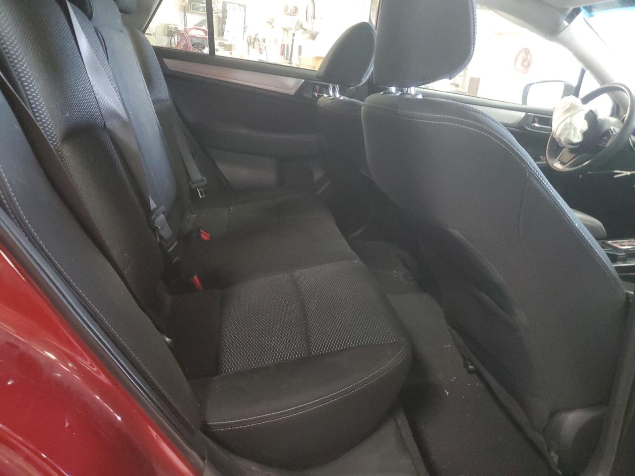 4S4BSACC9J3270631 2018 Subaru Outback 2.5I Premium