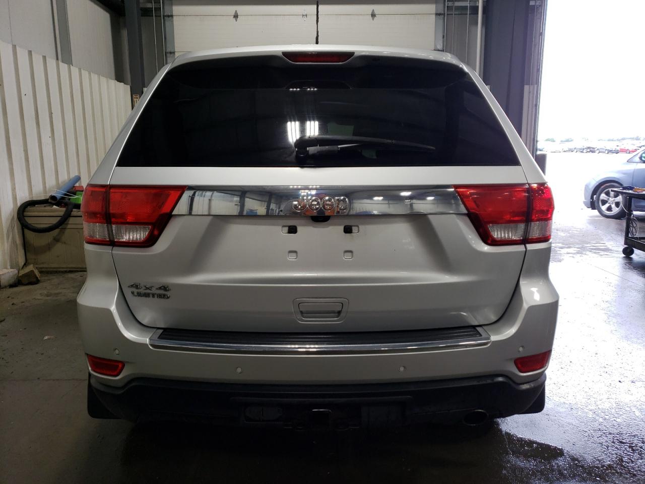 1J4RR5GGXBC744486 2011 Jeep Grand Cherokee Limited