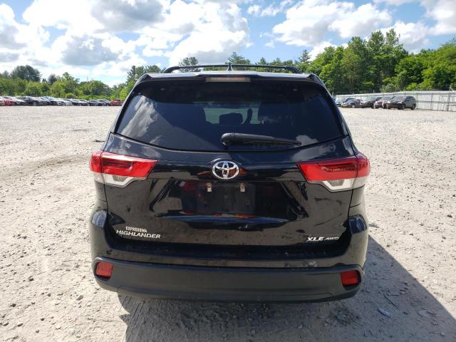 2018 Toyota Highlander Se VIN: 5TDJZRFHXJS526744 Lot: 57610144