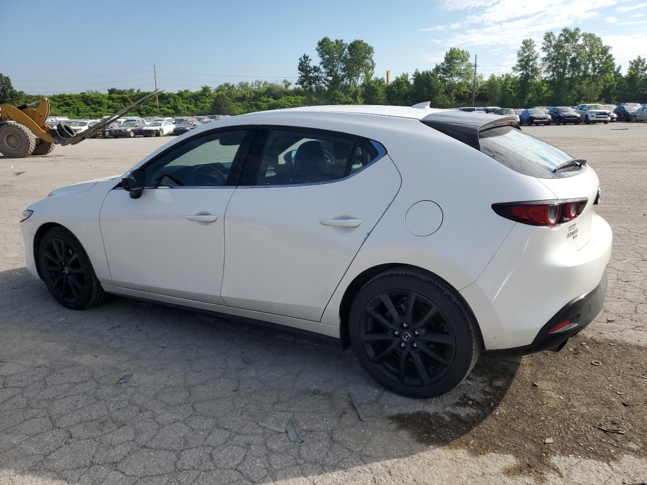 2021 Mazda 3 vin: JM1BPBJYXM1344021