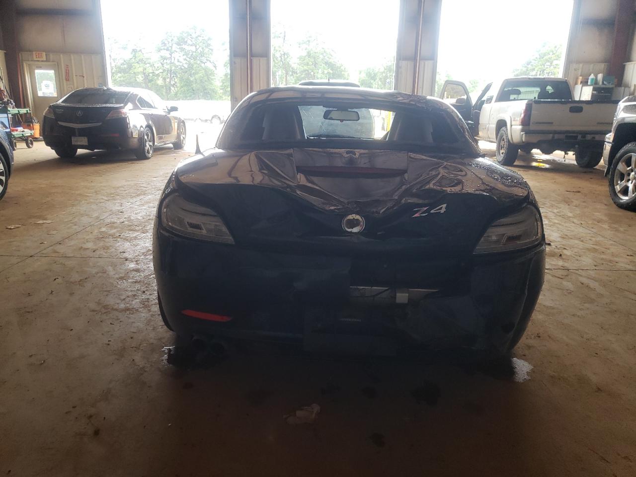 WBALM5C53BE379424 2011 BMW Z4 Sdrive30I