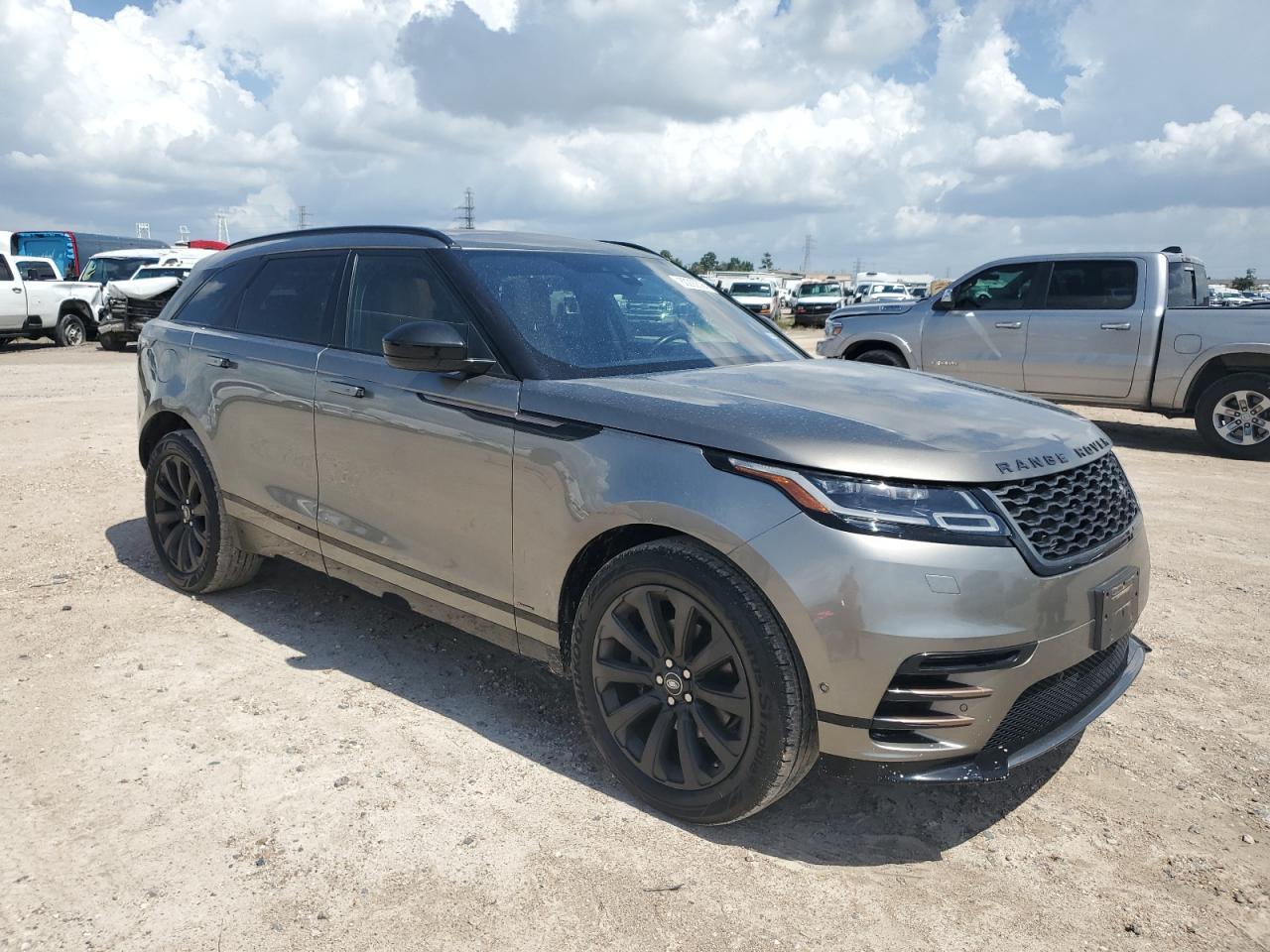 SALYL2EX3KA797703 2019 Land Rover Range Rover Velar R-Dynamic Se