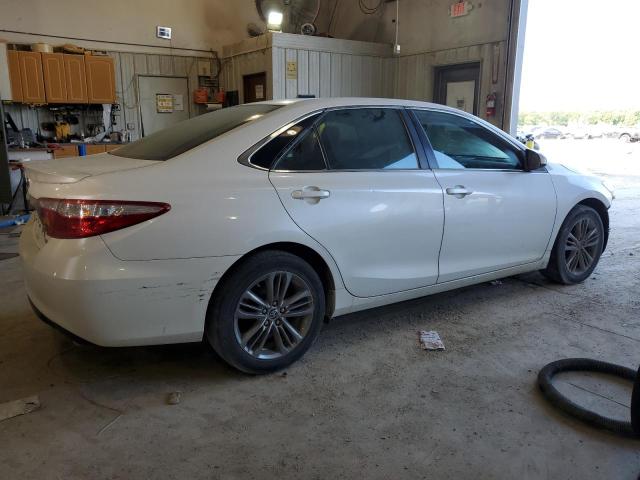 VIN 4T1BF1FK4FU113937 2015 Toyota Camry, LE no.3