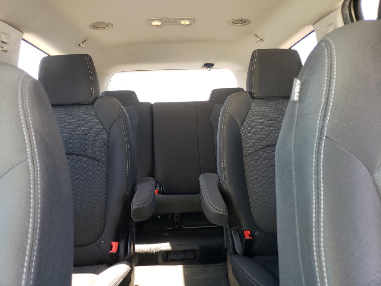 1GNKRGKDXGJ119354 2016 Chevrolet Traverse Lt