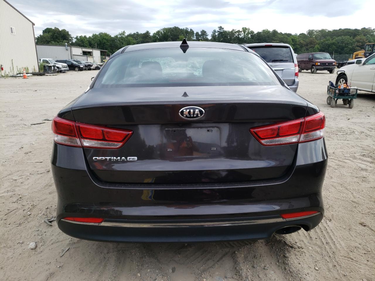 KNAGT4L39J5233606 2018 Kia Optima Lx