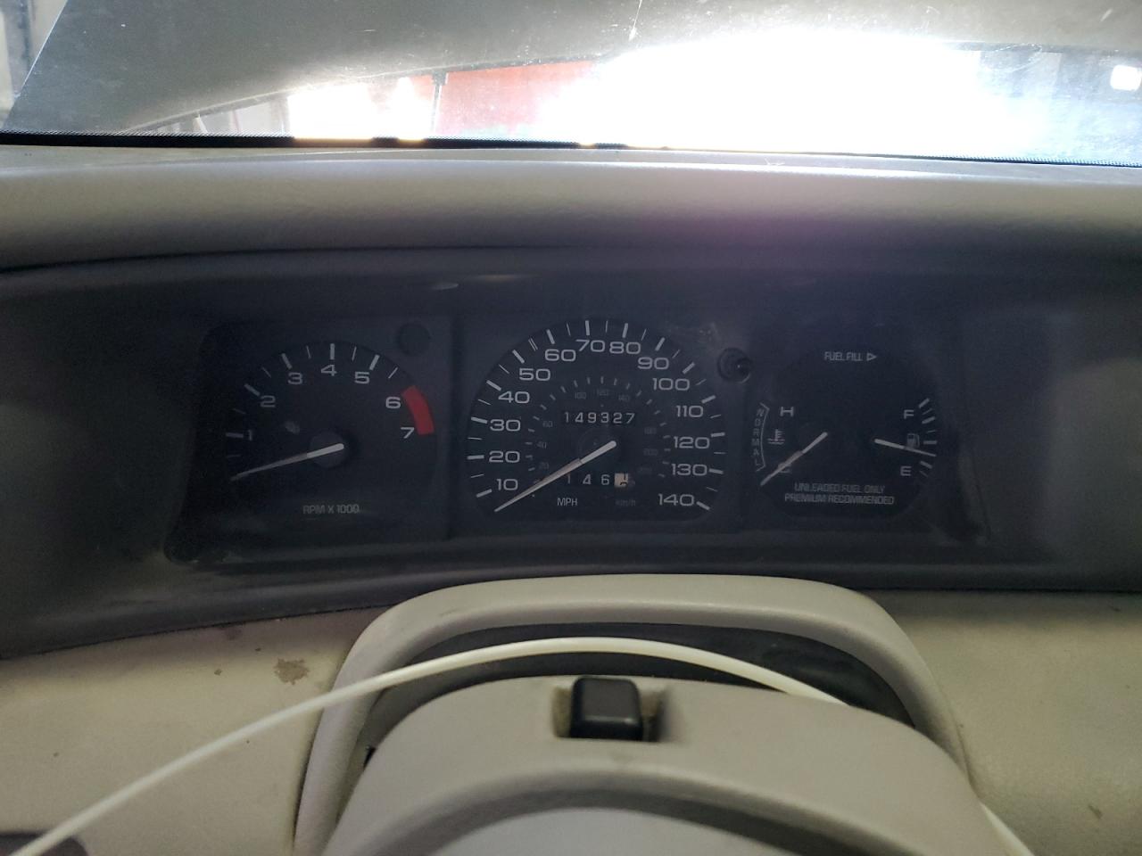 1LNLM91V2TY635612 1996 Lincoln Mark Viii Base