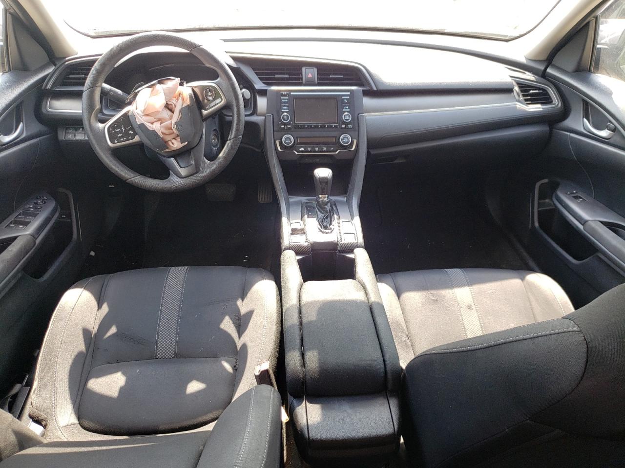 19XFC2F62LE211415 2020 Honda Civic Lx