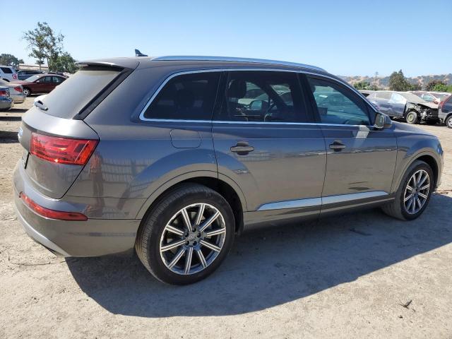 VIN WA1LAAF70KD008982 2019 Audi Q7, Premium Plus no.3