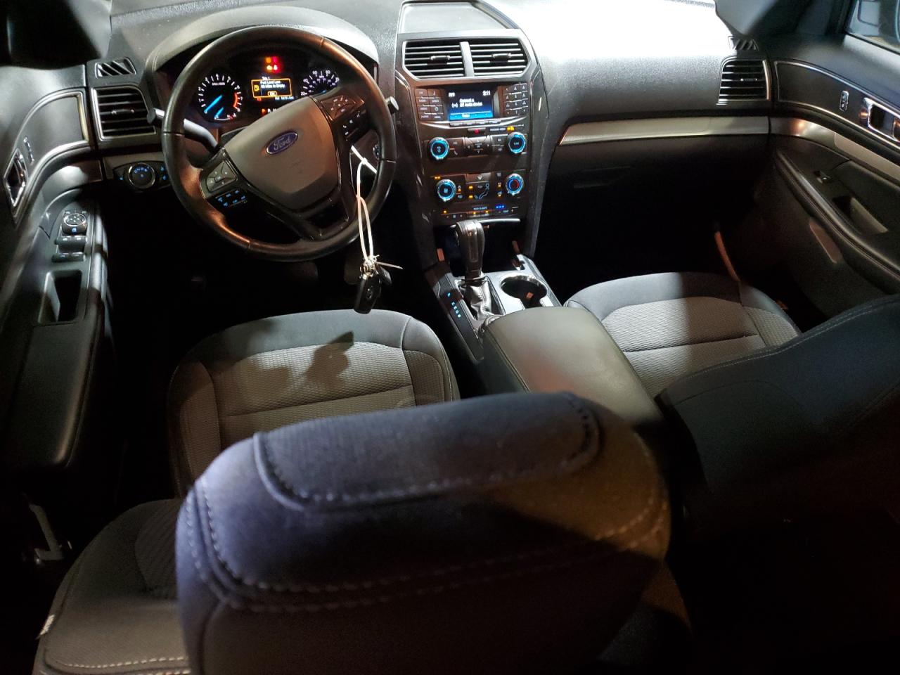 1FM5K8DH0JGA38945 2018 Ford Explorer Xlt