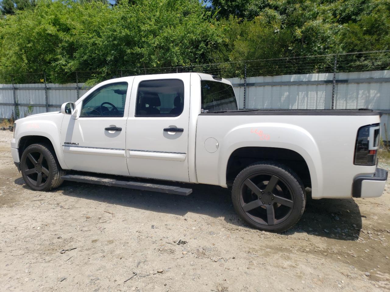 2GTEK638281258220 2008 GMC New Sierra K1500 Denali