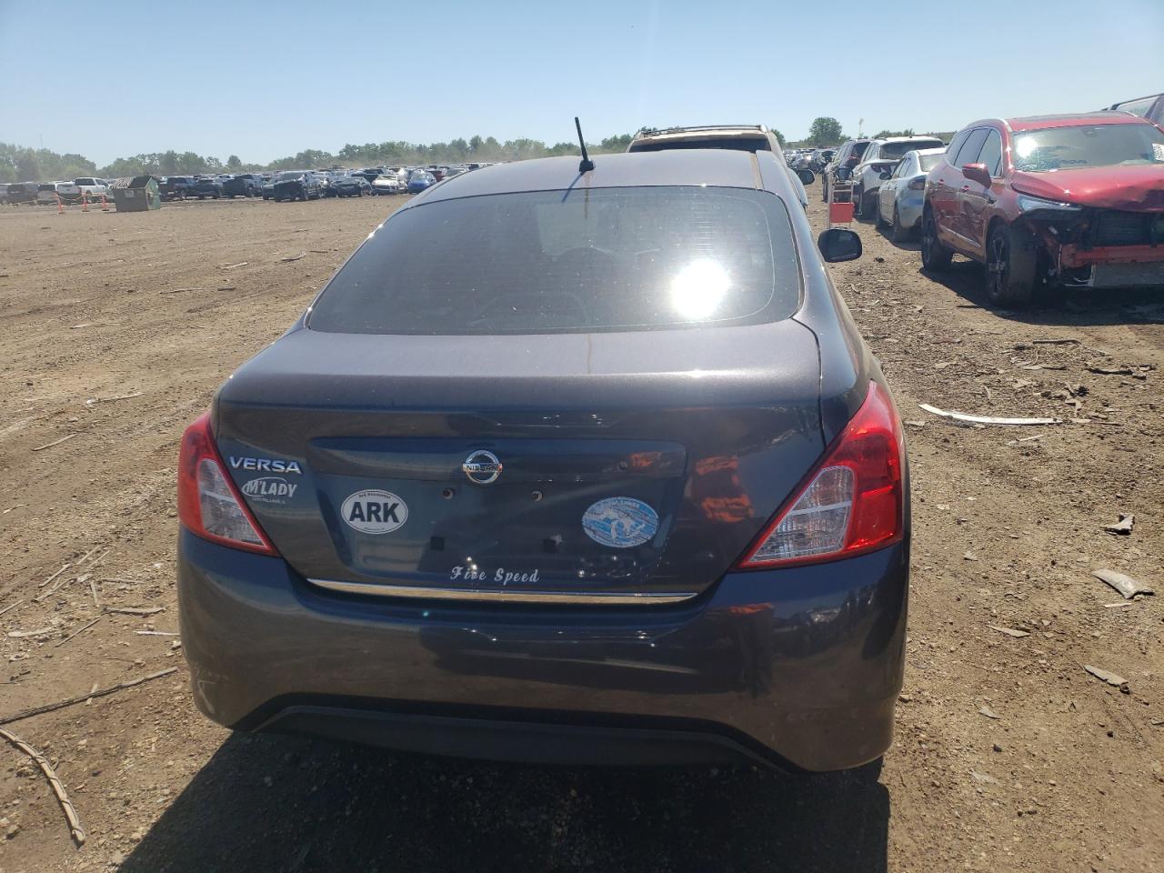 3N1CN7AP1FL860913 2015 Nissan Versa S