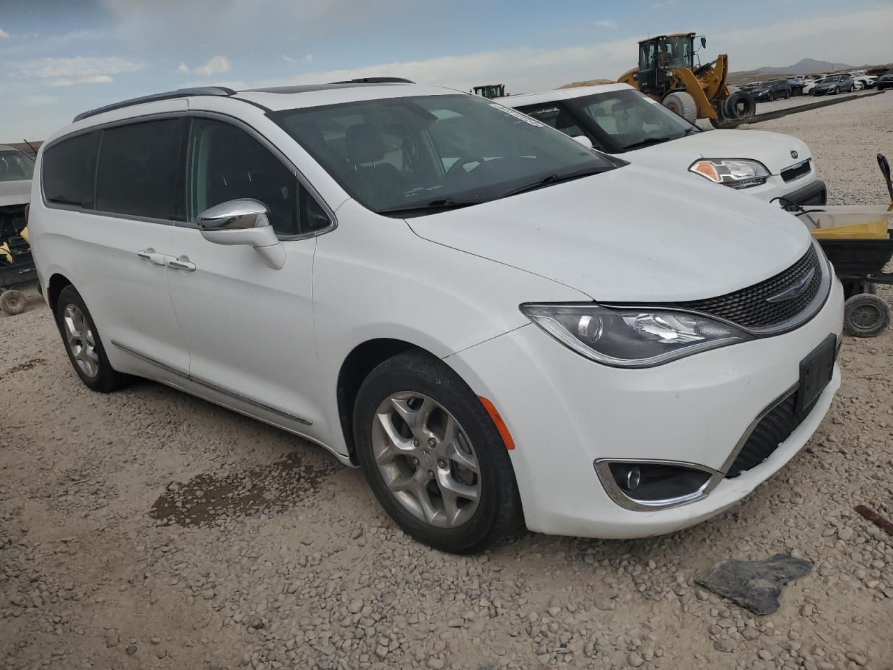 2C4RC1GG4JR320467 2018 Chrysler Pacifica Limited