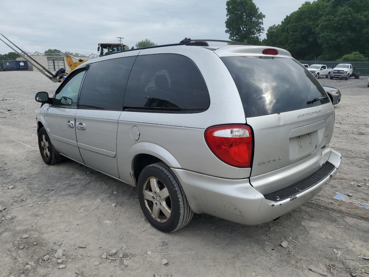 2D4GP44L35R266361 2005 Dodge Grand Caravan Sxt