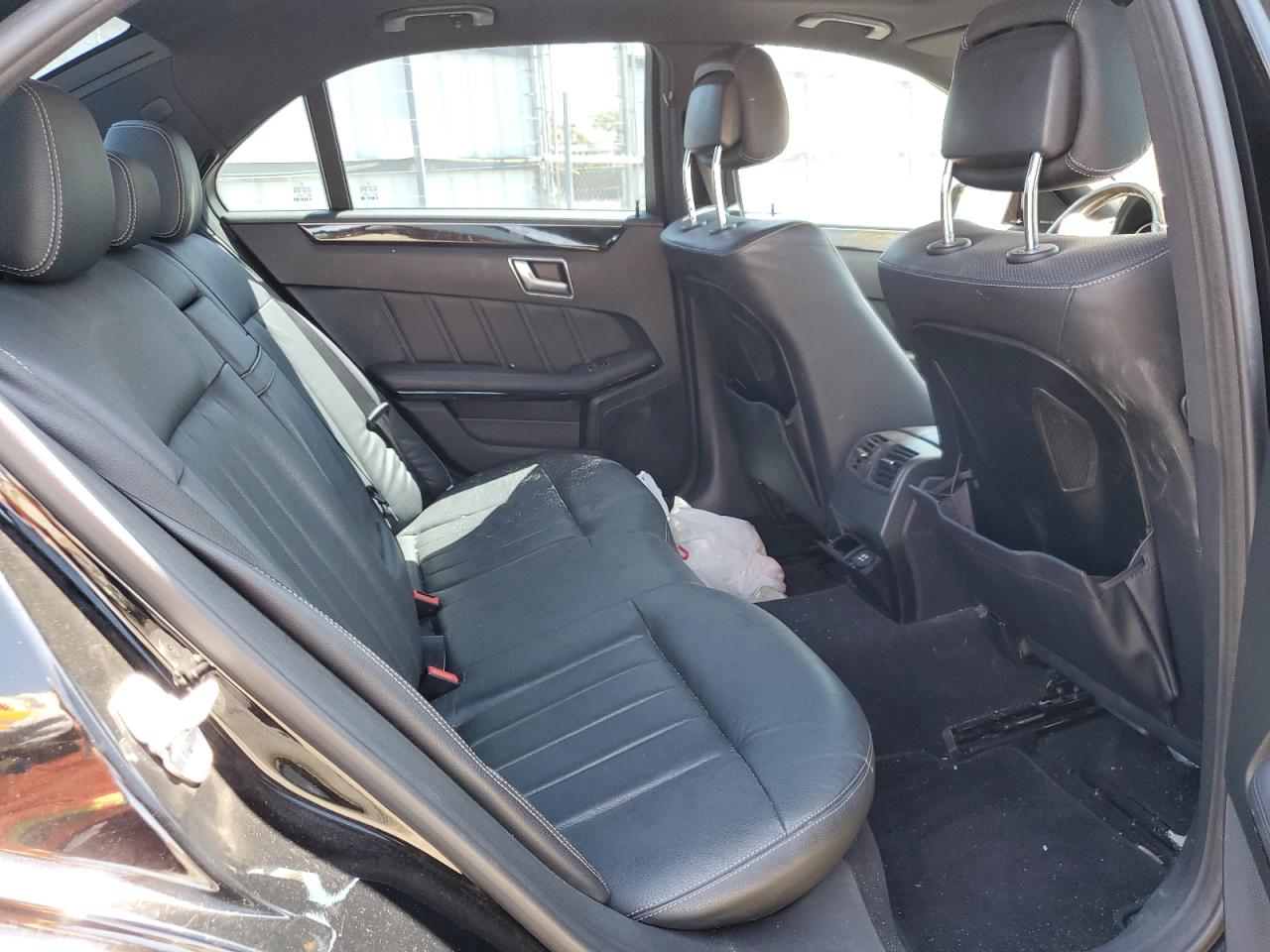 WDDHF9BB8EA881624 2014 Mercedes-Benz E 550 4Matic