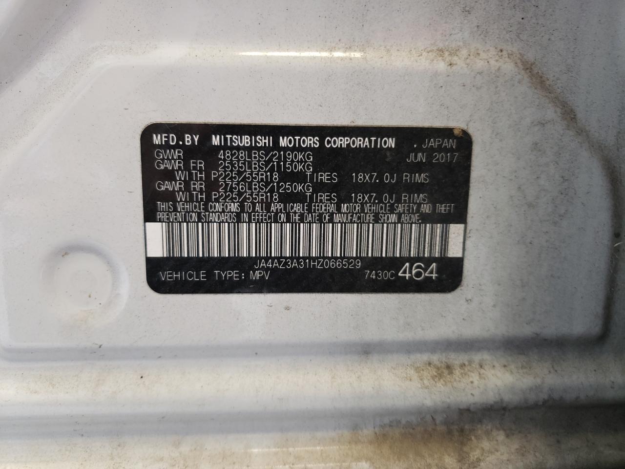 JA4AZ3A31HZ066529 2017 Mitsubishi Outlander Se