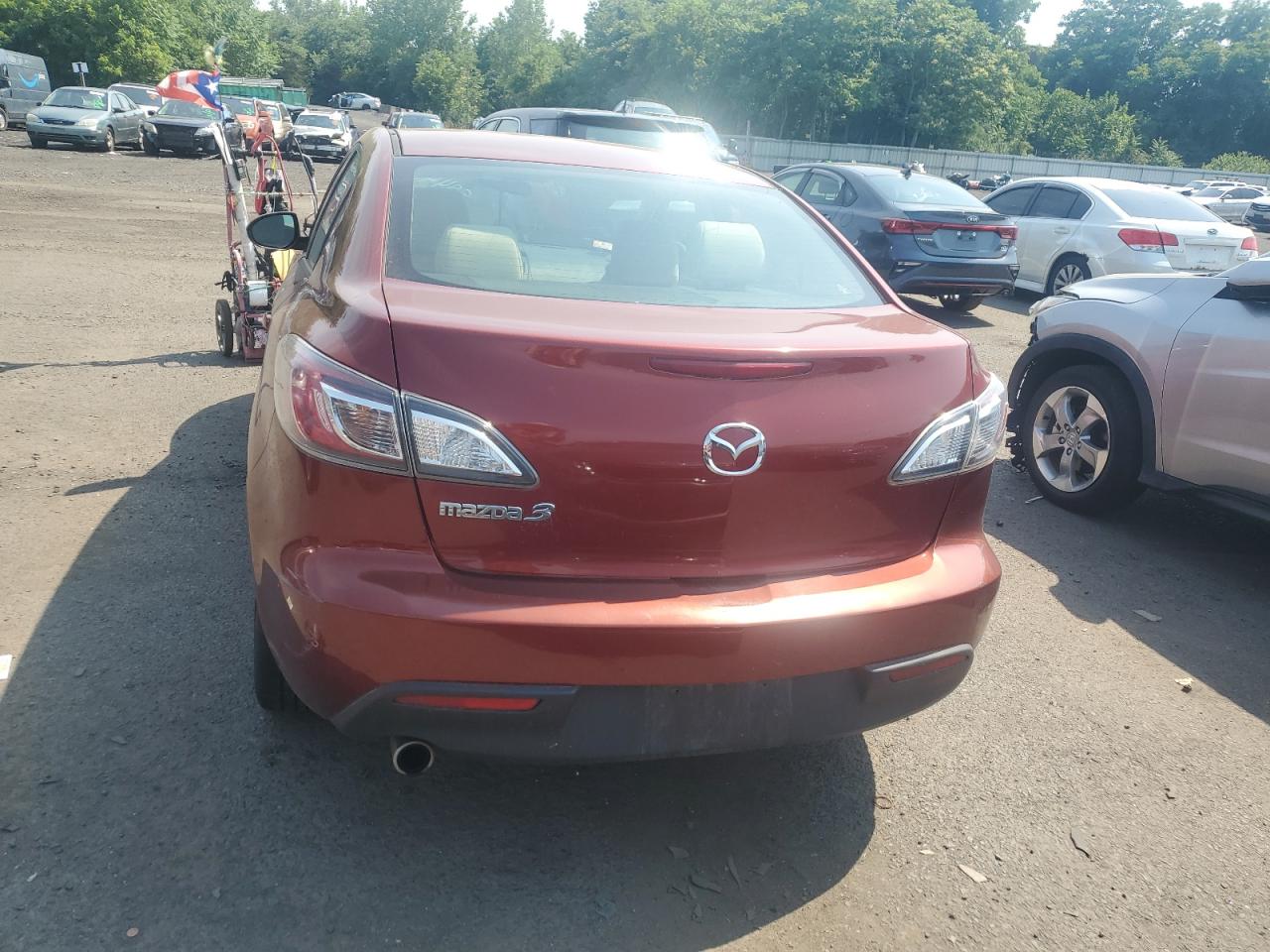 JM1BL1VG8B1410389 2011 Mazda 3 I