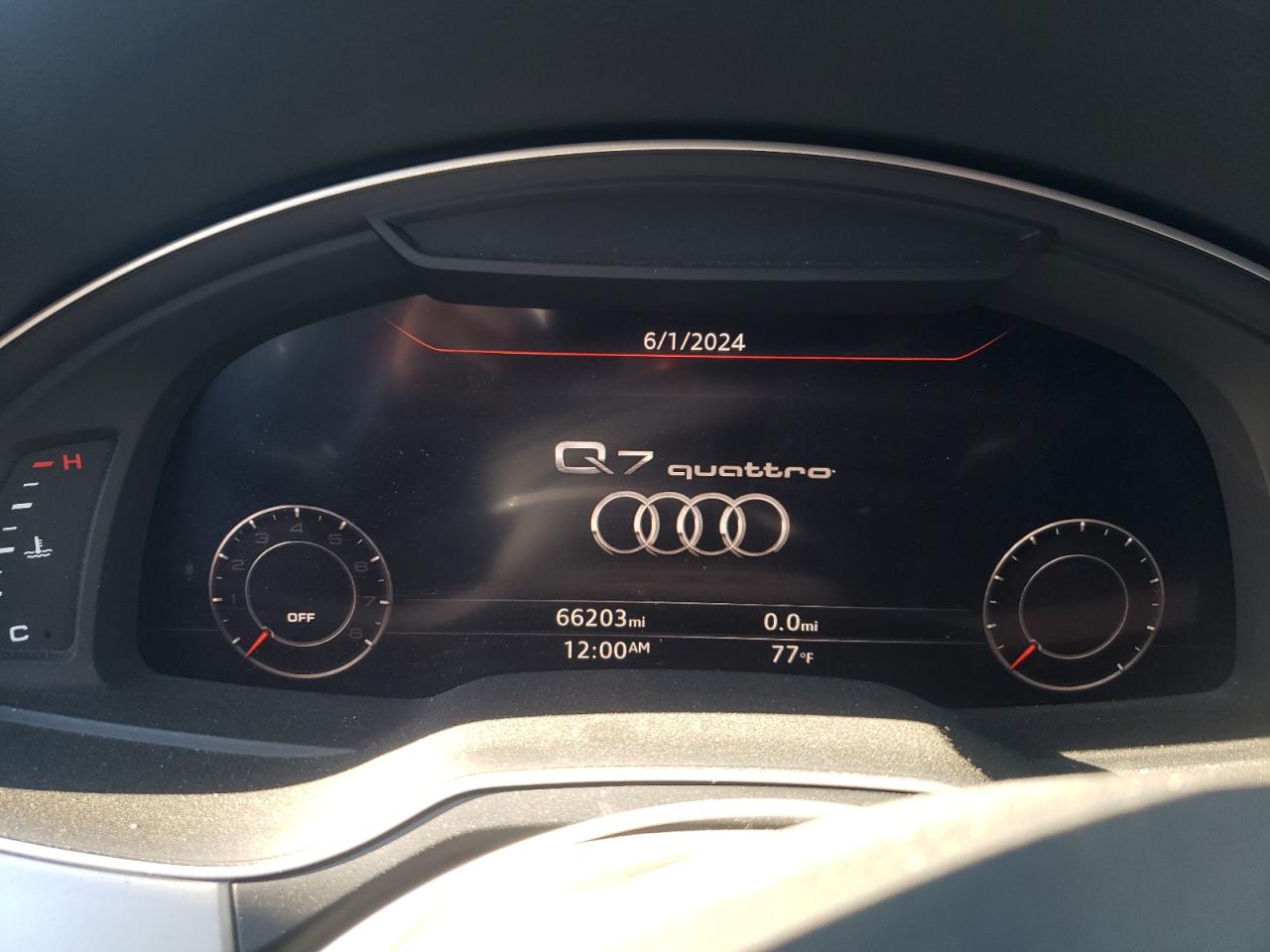 WA1LHAF73JD017427 2018 Audi Q7 Premium Plus