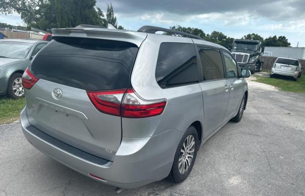 2020 Toyota Sienna Xle vin: 5TDYZ3DC2LS064119