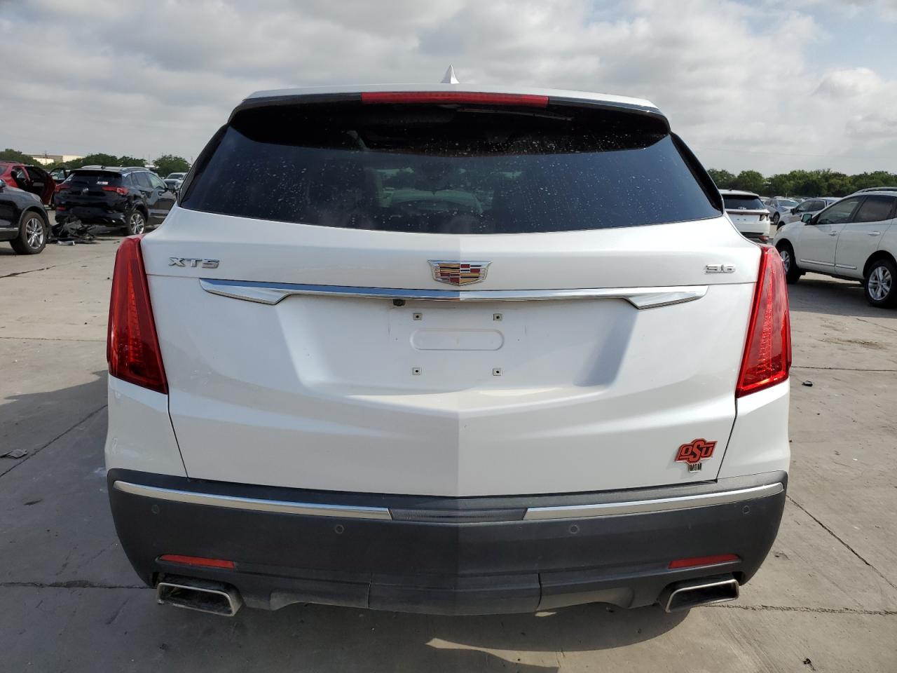 1GYKNCRS0KZ126061 2019 Cadillac Xt5 Luxury