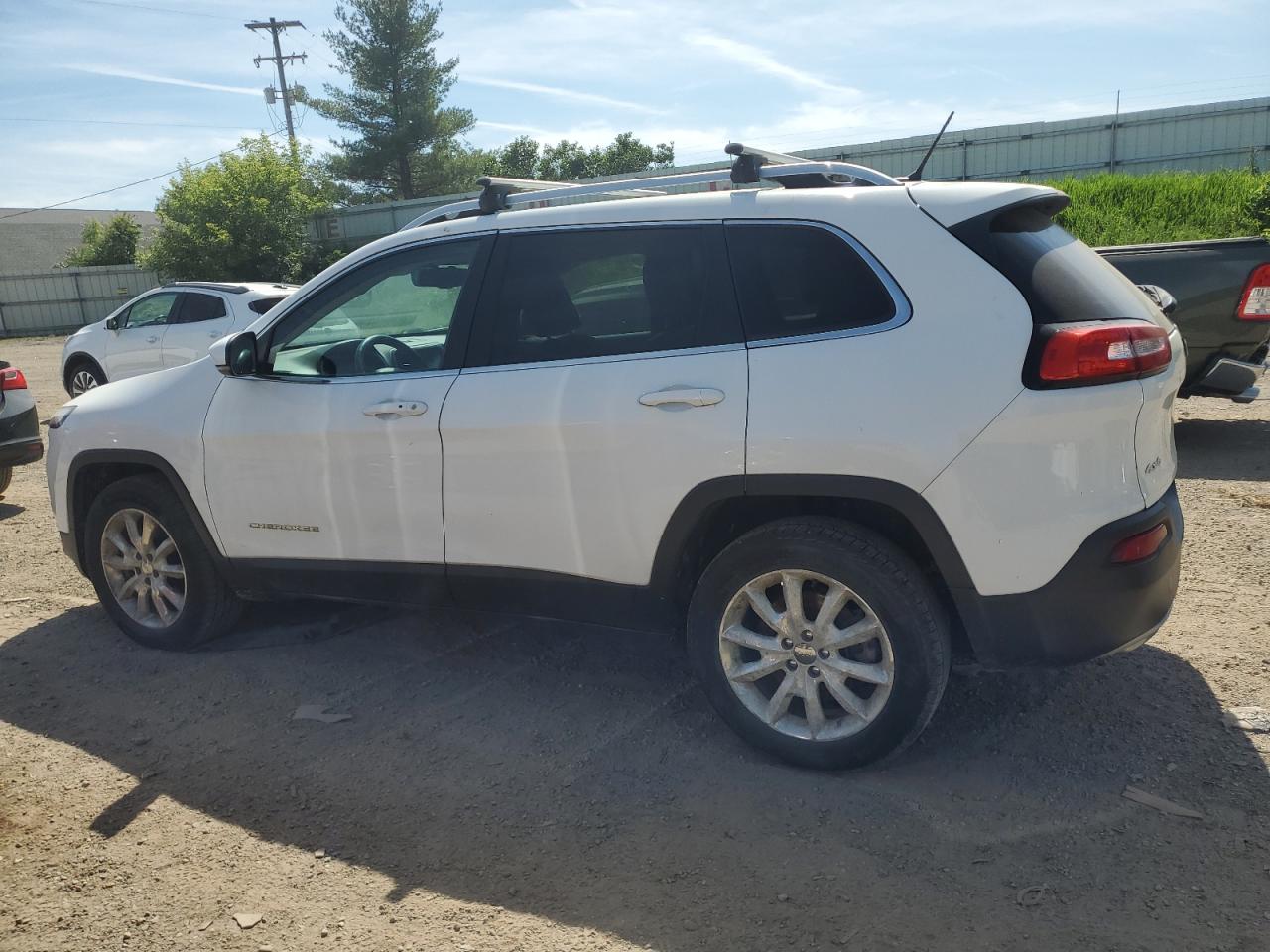 2015 Jeep Cherokee Limited vin: 1C4PJMDS8FW676068