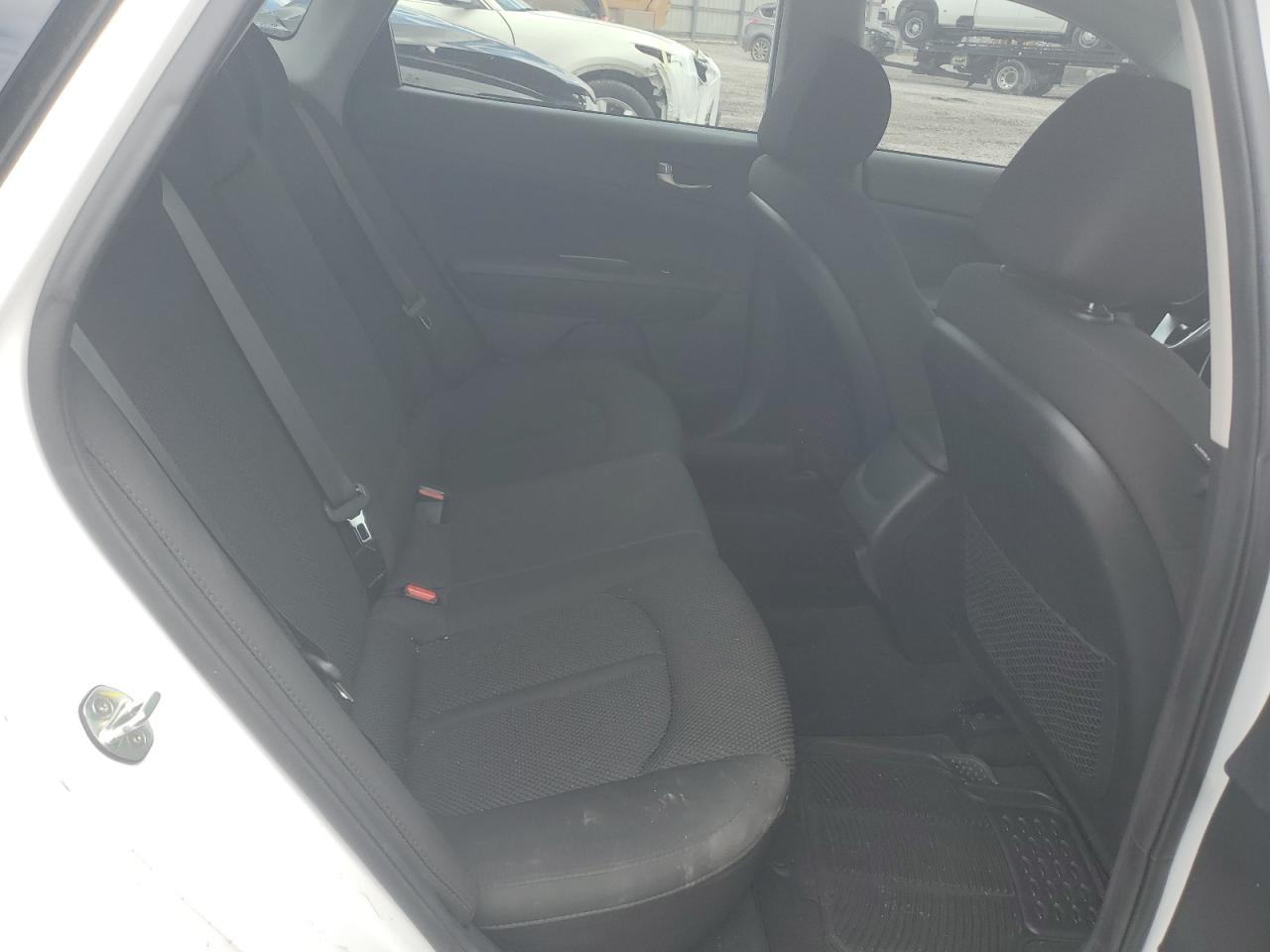 5XXGT4L39KG338551 2019 Kia Optima Lx